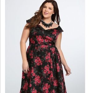 Torrid off shoulder rose dress - size 16
